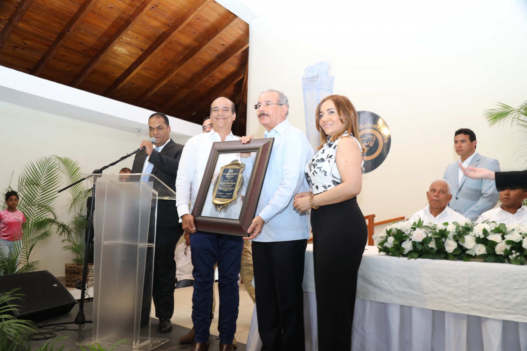 REPÚBLICA DOMINICANA: Ganaderos de Nisibón reconocen a Danilo Medina por ser el presidente que más ha contribuido al desarrollo agropecuario