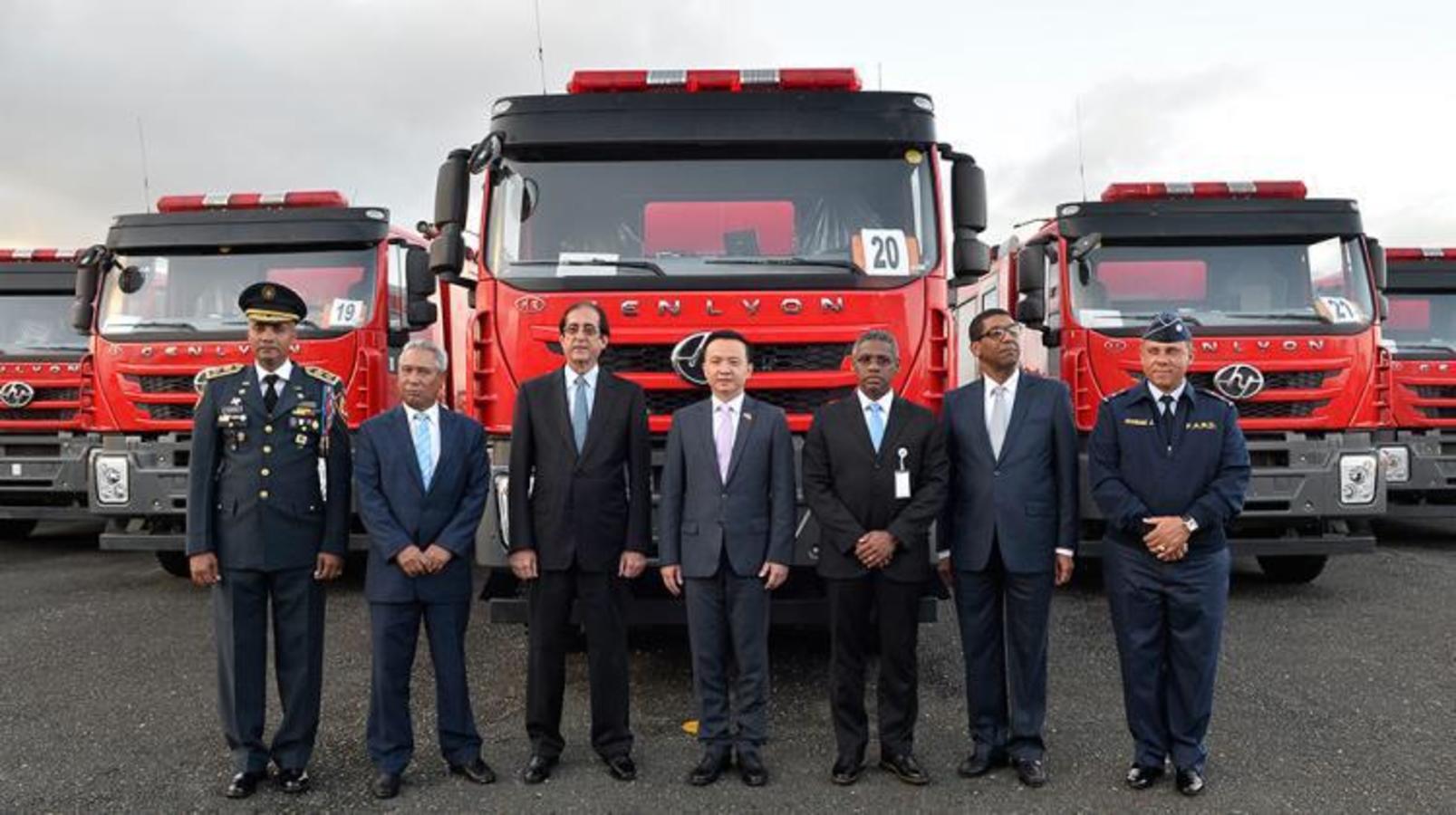 REPÚBLICA DOMINICANA: Sistema 911 entrega camión de bomberos al municipio San José de las Matas