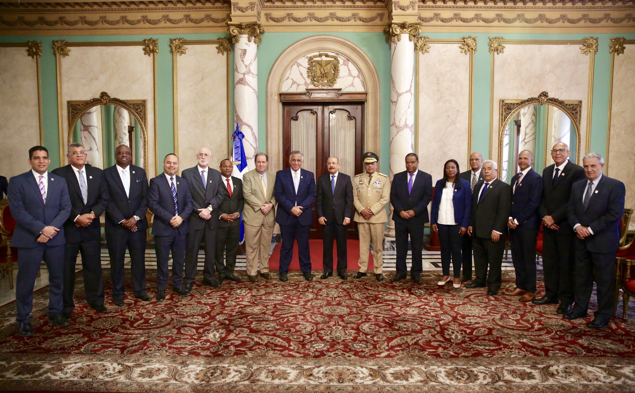REPÚBLICA DOMINICANA: Presidente Danilo Medina recibe a Comité Ejecutivo del COD y conoce sus planes de trabajo