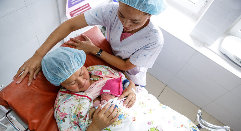 Los servicios de salud materna de calidad son inaccesibles para las mujeres pobres