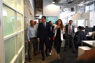 El presidente del Gobierno en funciones, Pedro Sánchez, durante su visita a un centro tecnológico de Nueva York