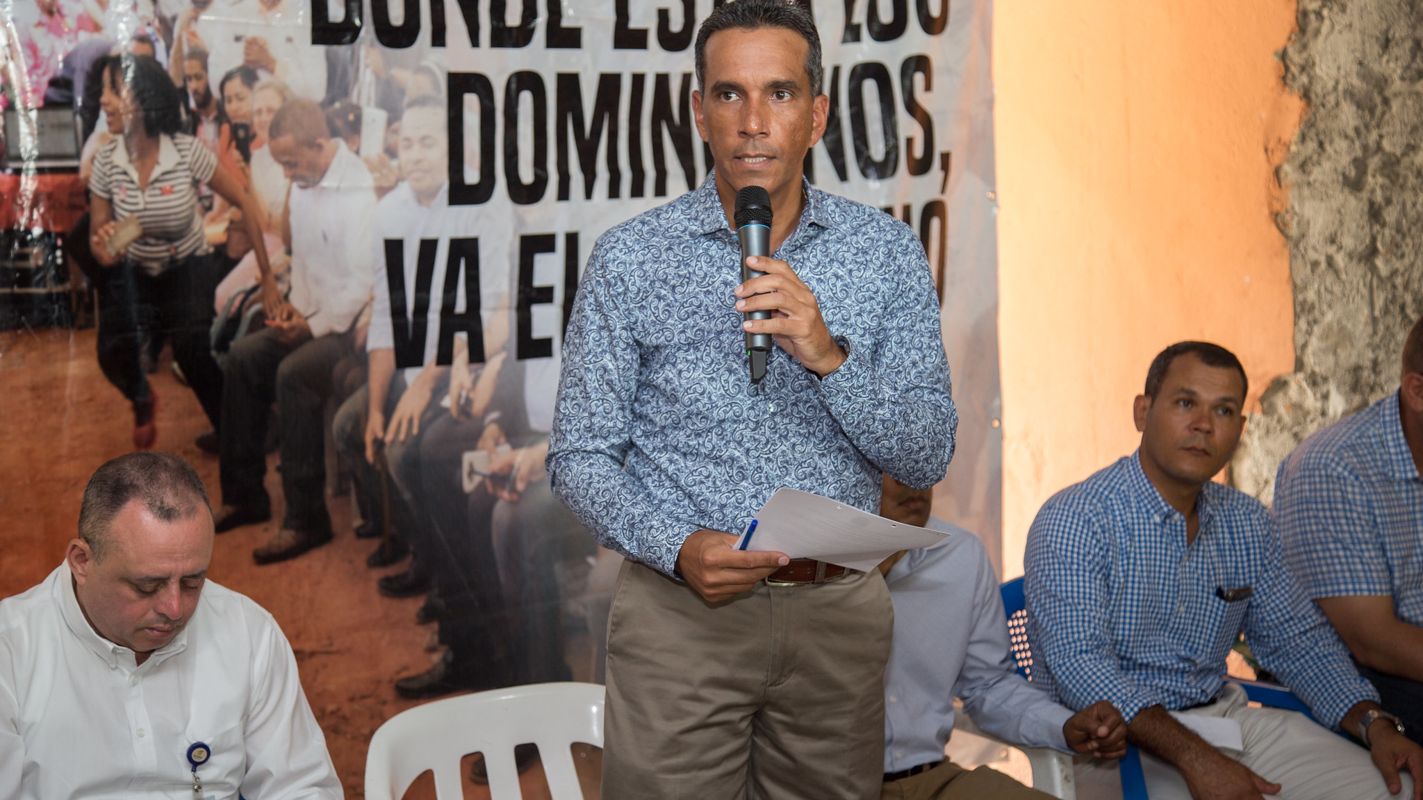 REPÚBLICA DOMINICANA: Comisión designada por Danilo Medina, en Visita Sorpresa, regresa a Villa Riva para iniciar ejecución proyectos productivos y comunitarios