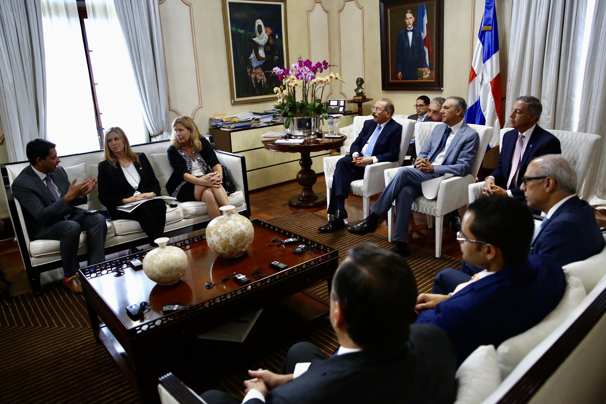 REPÚBLICA DOMINICANA: Presidente Danilo Medina recibe a inversionistas estadounidenses interesados en el Puerto Manzanillo
