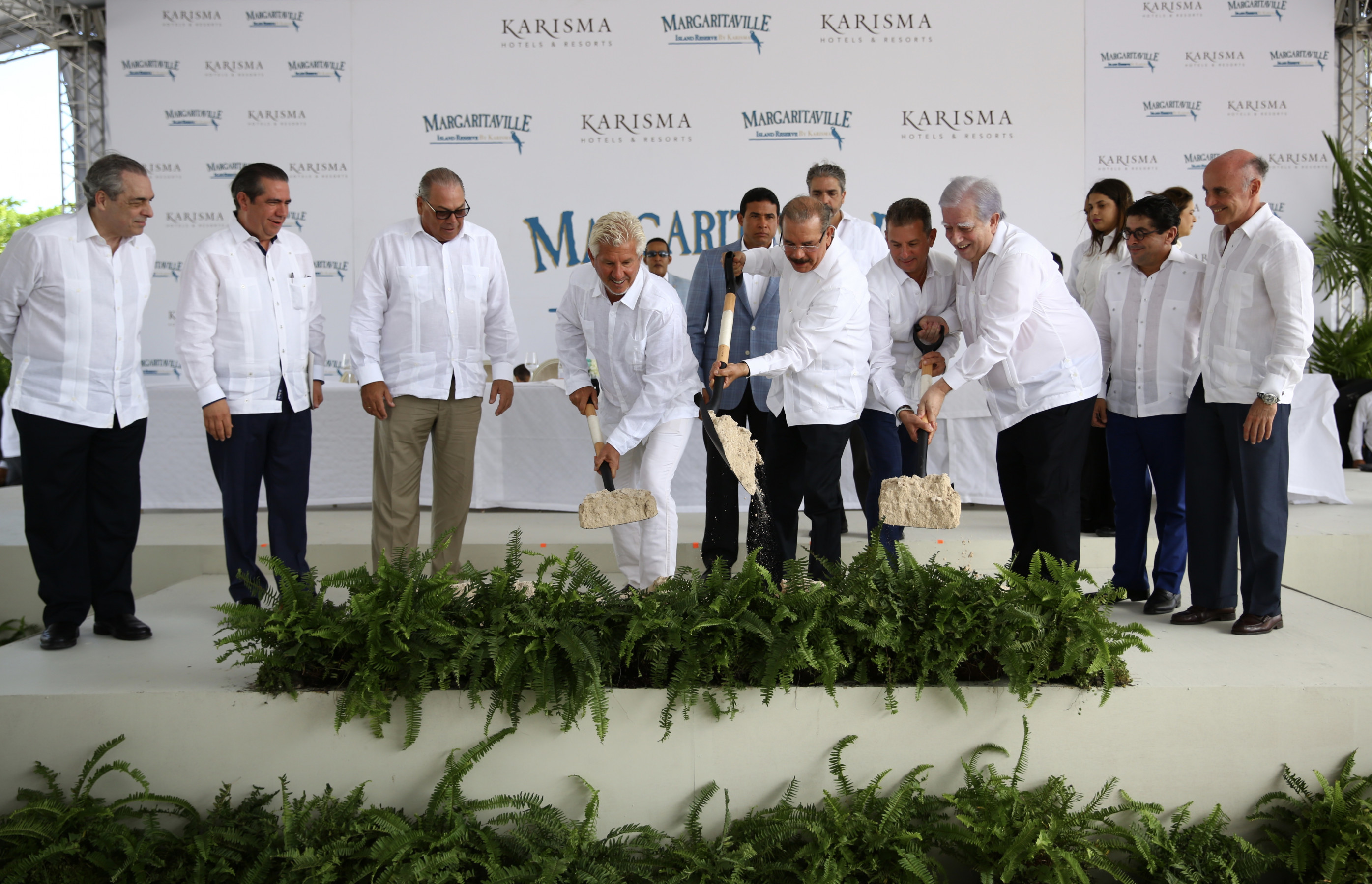 REPÚBLICA DOMINICANA: Danilo Medina encabeza primer palazo resort Margaritaville Island Reserve by Karisma, sumará 519 nuevas habitaciones y creará 1,100 empleos