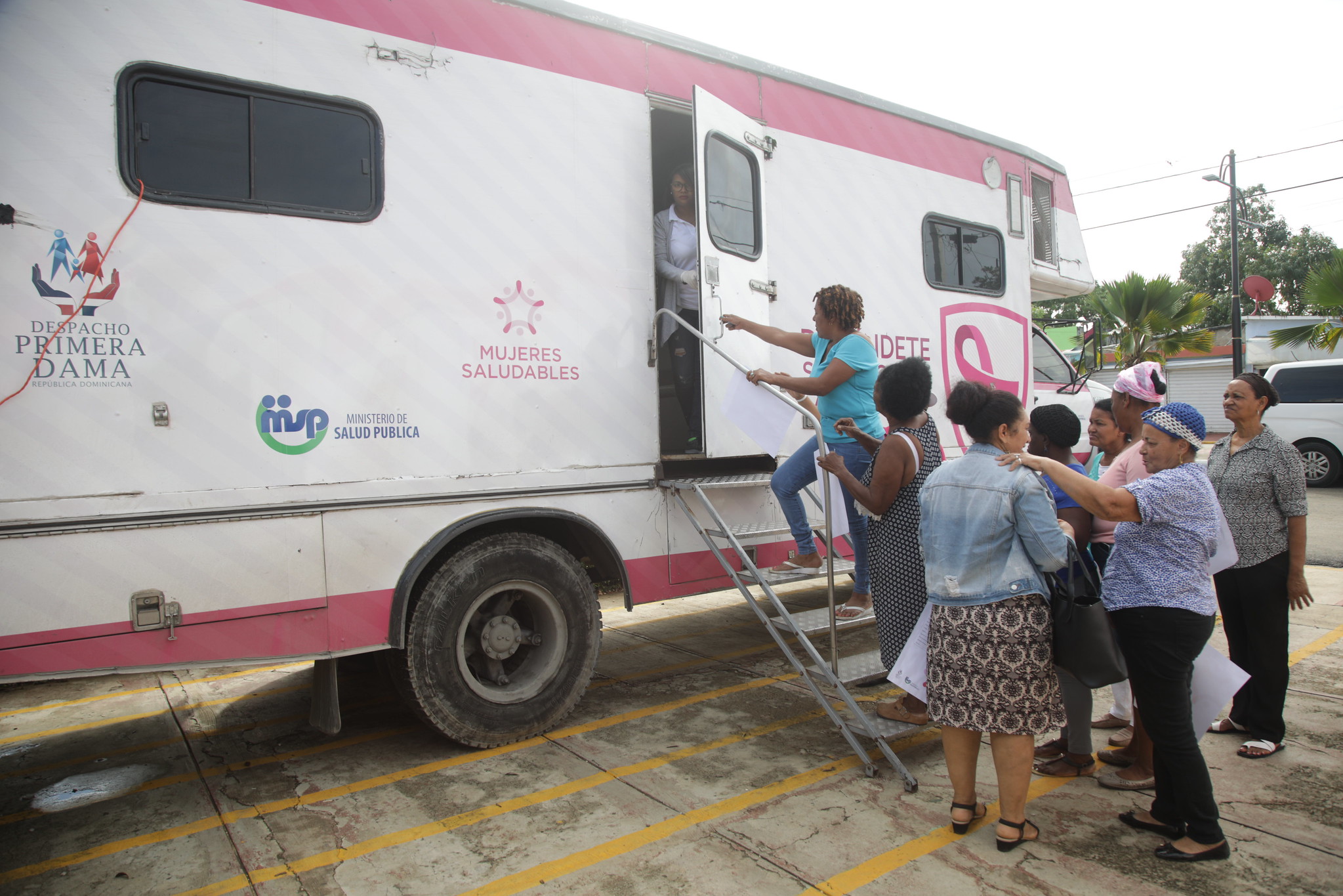 REPÚBLICA DOMINICANA: En 2019, mujeres de varios puntos del país fueron beneficiadas con más de 15 mil mamografías a través Despacho Primera Dama