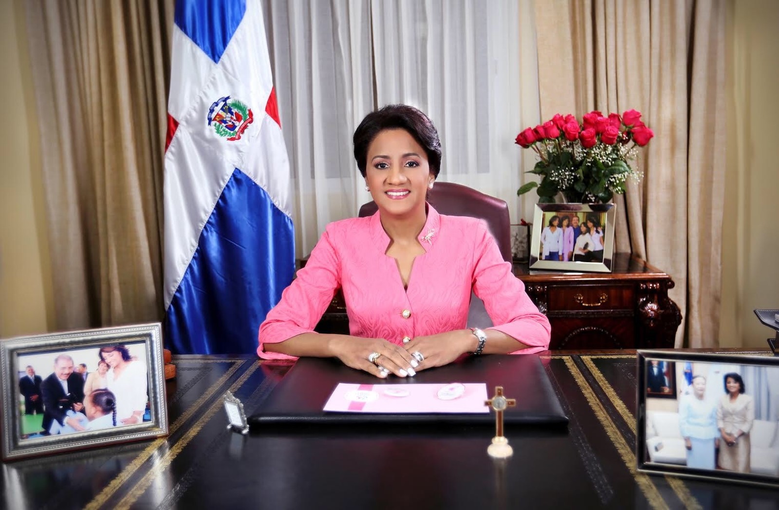 REPÚBLICA DOMINICANA: Primera dama, Cándida Montilla de Medina, espera que en el 2020 continúe progreso y desarrollo