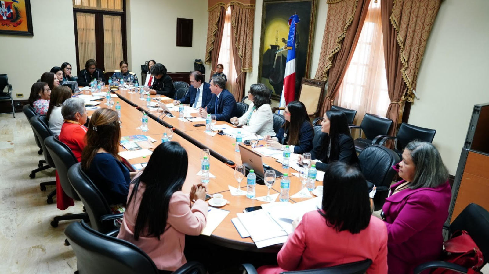 REPÚBLICA DOMINICANA: Ministro de la Presidencia, Gustavo Montalvo, acompaña elaboración de propuesta integral para enfrentar la violencia contra la mujer