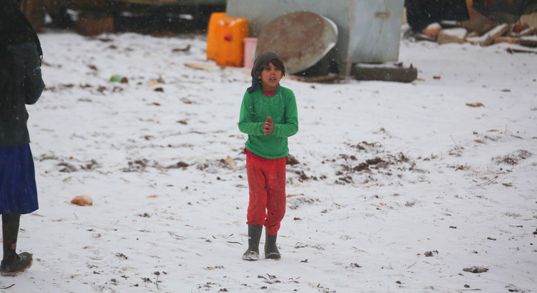 Los refugiados sirios no tienen adónde ir, ni pueden casi sobrevivir en los campamentos