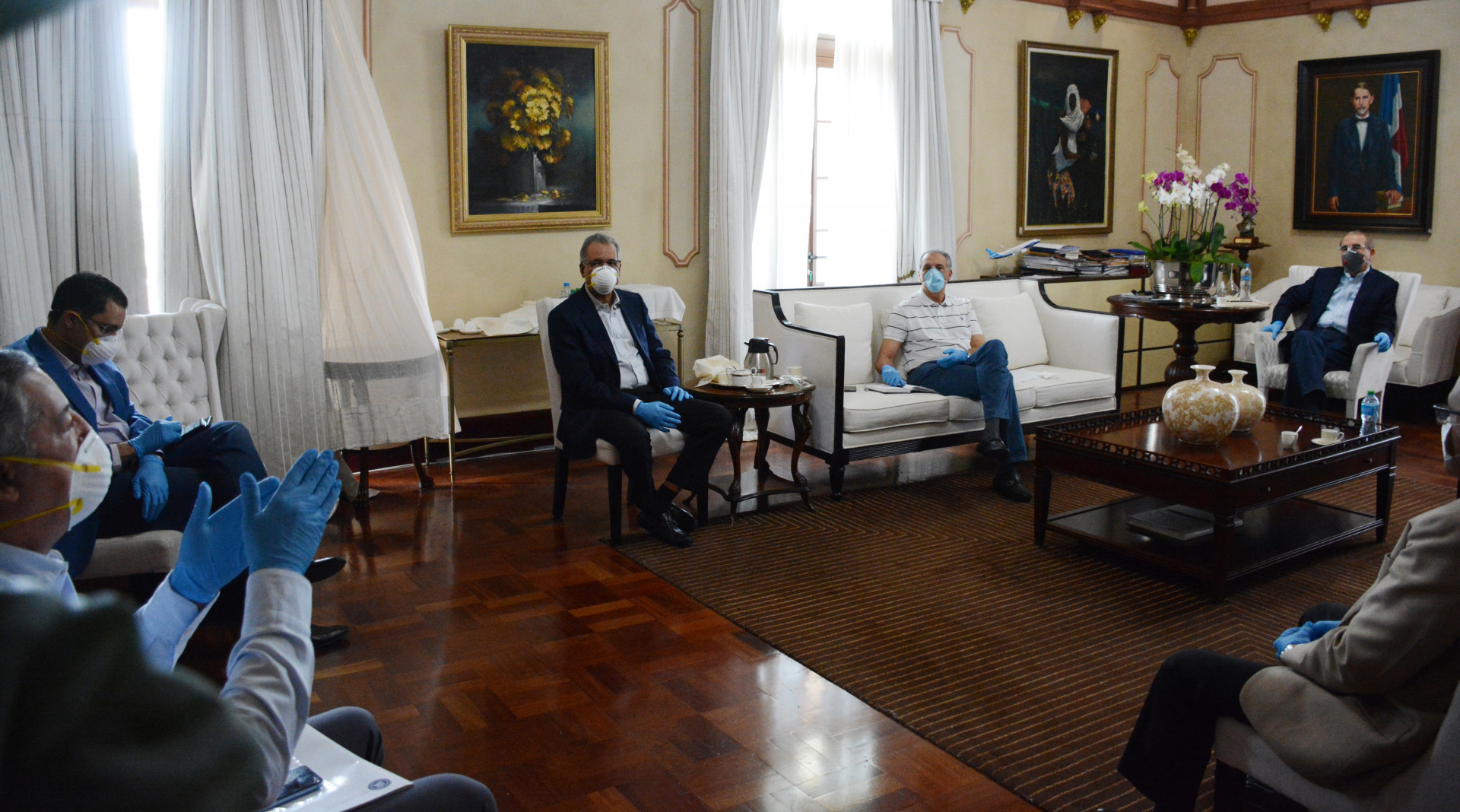 REPÚBLICA DOMINICANA: Presidente Danilo Medina encabeza reunión con Comisión de Alto Nivel para la Prevención y el Control del Coronavirus