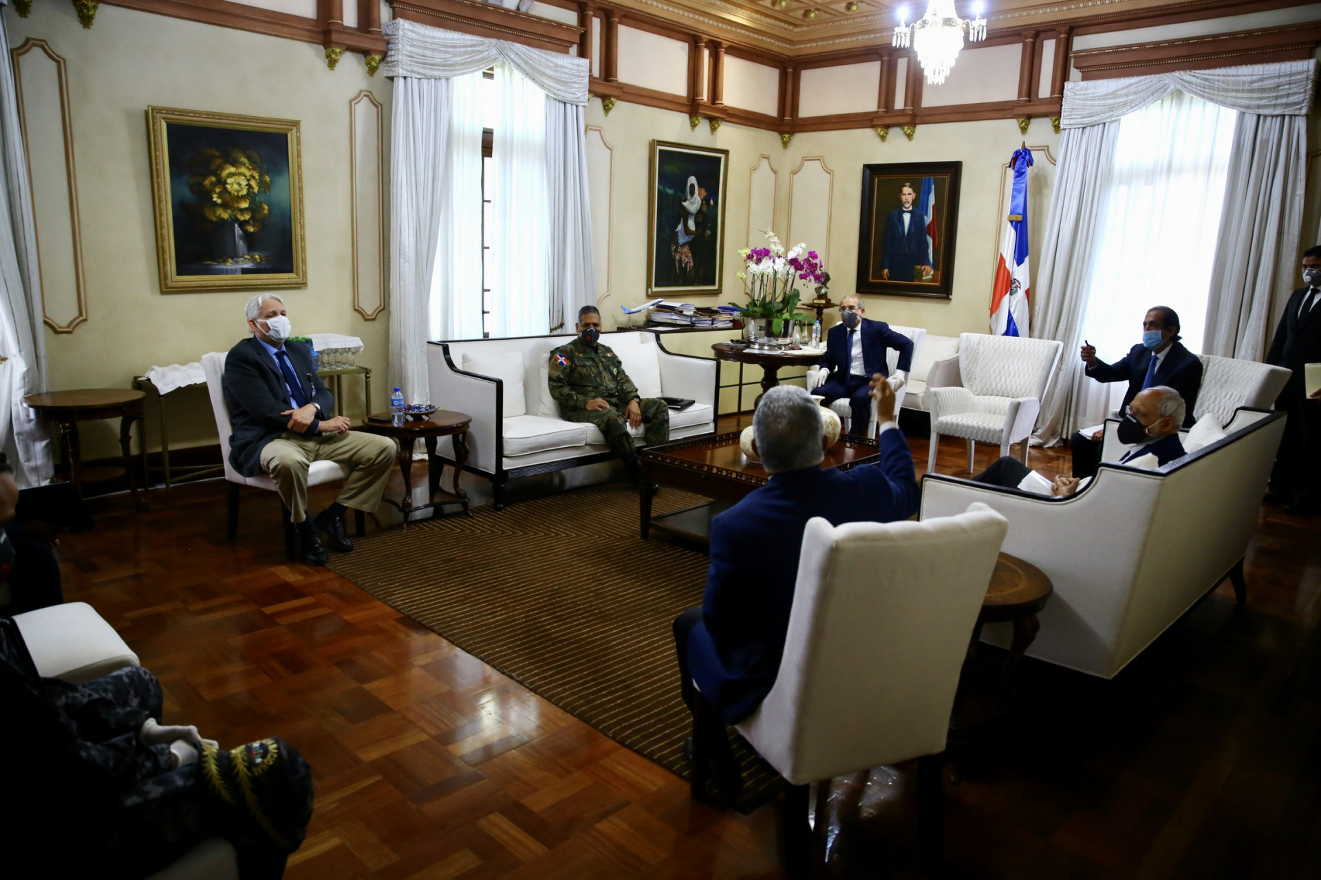 REPÚBLICA DOMINICANA: Presidente Danilo Medina da seguimiento a medidas ante coronavirus; se reúne con Comisión Alto Nivel