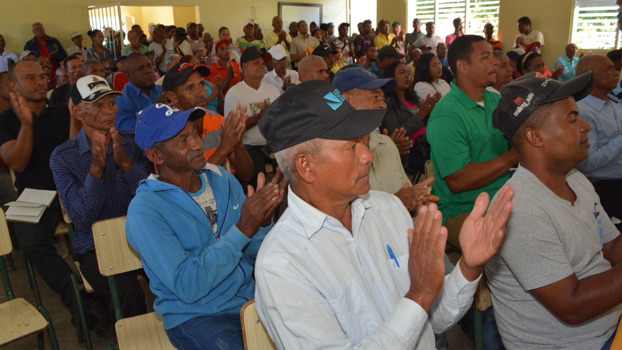 REPÚBLICA DOMINICANA: Danilo Medina es un hombre de palabra, que desea los mejor para nosotros: productores San Juan y Azua se reúnen con comisión presidencial