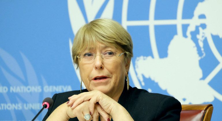 Michelle Bachelet exhorta al diálogo inmediato en Chile