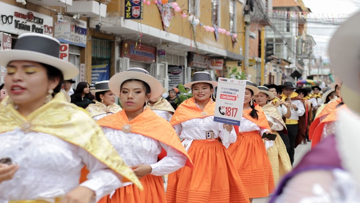 Ministerio de Cultura: a ritmo de coplas la ciudadanía le dijo no al racismo en el Carnaval Ayacuchano