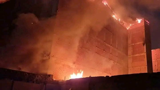 Autoridades realizan acciones de respuesta ante incendio urbano en el Cercado de Lima Autoridades realizan acciones de respuesta ante incendio urbano en el Cercado de Lima