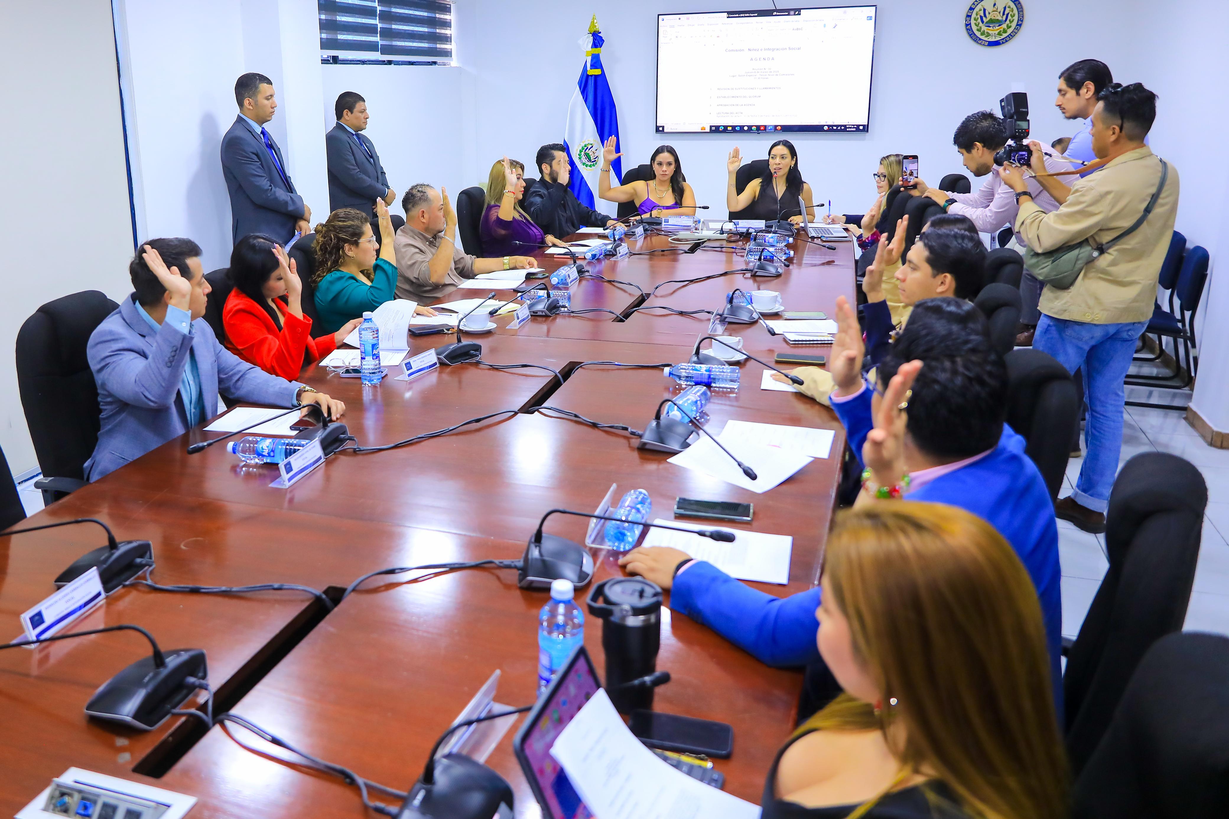 Respaldan iniciativa que busca restaurar inmueble de la Casa Dueñas Respaldan iniciativa que busca restaurar inmueble de la Casa Dueñas