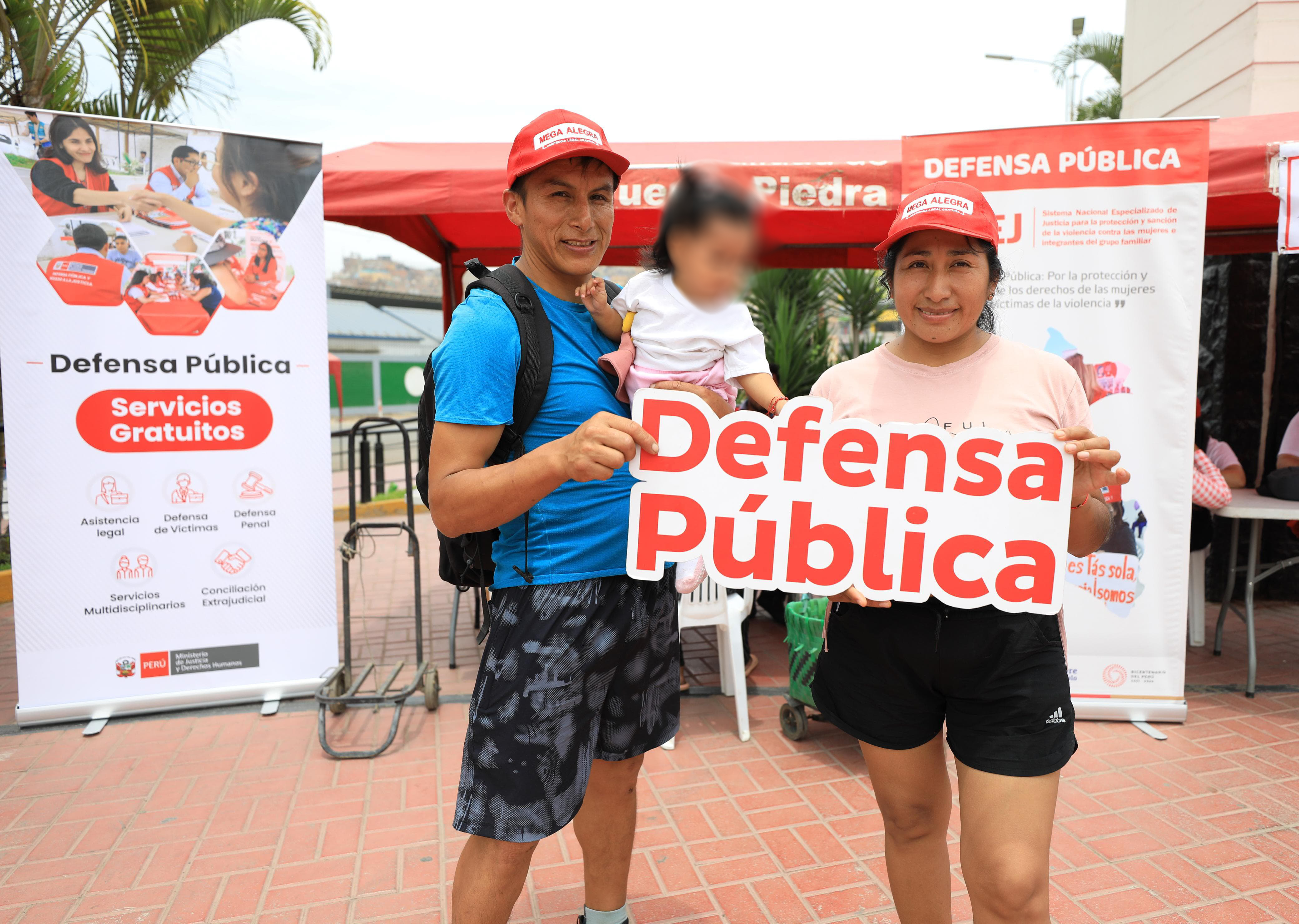 Más de 200 personas recibieron asistencia legal gratuita en Puente Piedra por el Día de la Mujer