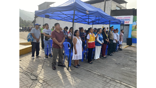 Se realizó el Izamiento del Pabellón Nacional en el A.H. 7 de Octubre