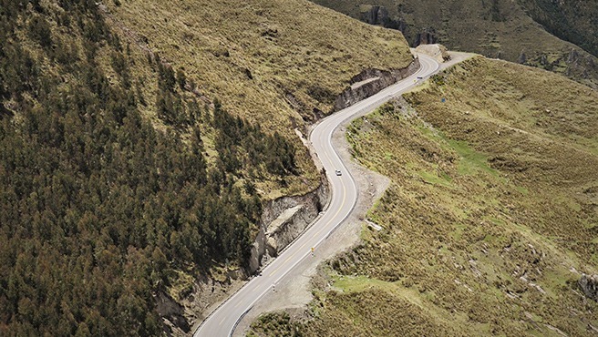 MTC optimizará más de 905 km de la Longitudinal de la Sierra Tramo 4 para fortalecer el desarrollo en la zona centro-sur del país MTC optimizará más de 905 km de la Longitudinal de la Sierra Tramo 4 para fortalecer el desarrollo en la zona centro-sur del país
