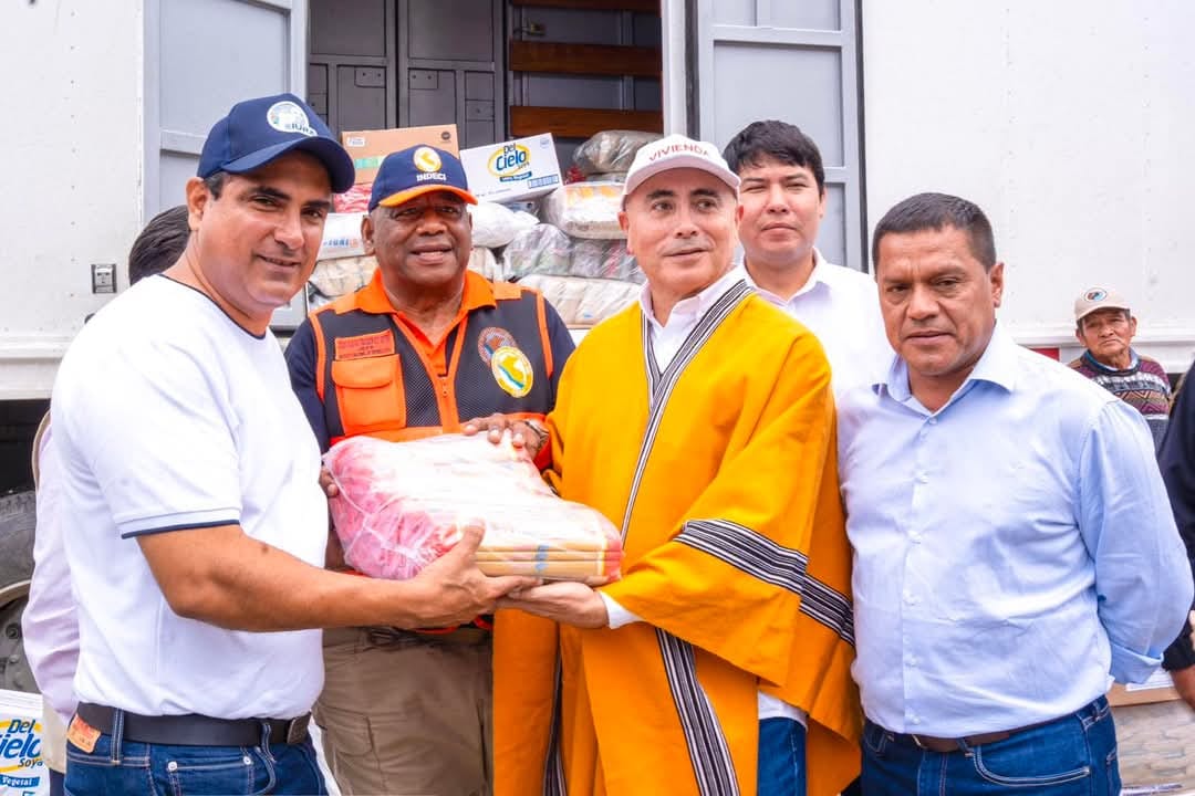 GORE inicia distribución de 62 toneladas de alimentos a familias damnificadas por lluvias intensas GORE inicia distribución de 62 toneladas de alimentos a familias damnificadas por lluvias intensas