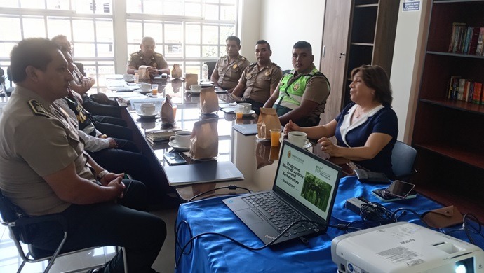 Justicia Juvenil Restaurativa de El Agustino fortalece alianza con la Policía Nacional Justicia Juvenil Restaurativa de El Agustino fortalece alianza con la Policía Nacional