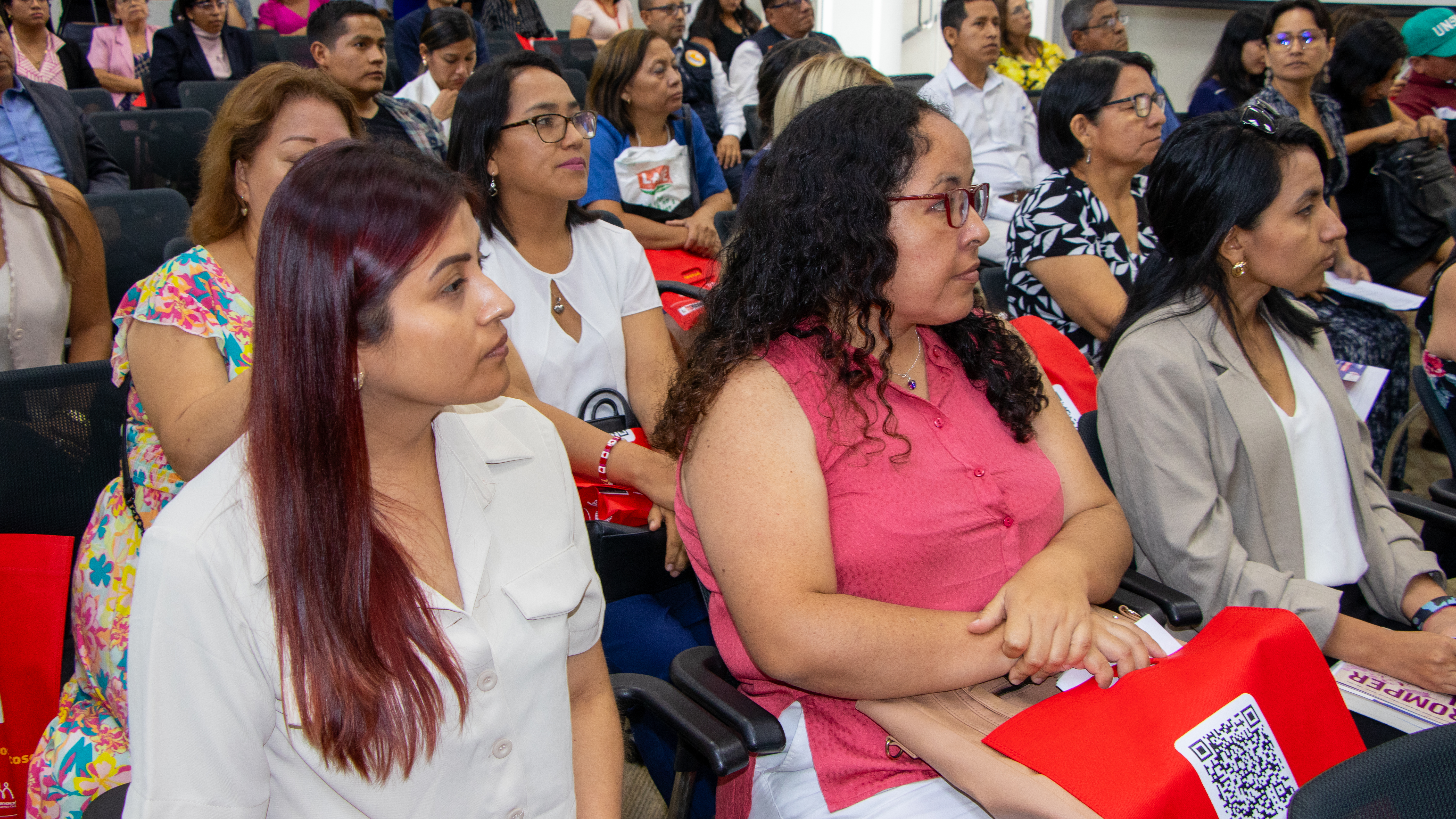 SERVIR lanza el Aula Regional Cajamarca 2025 para fortalecer la gestión pública en la región SERVIR lanza el Aula Regional Cajamarca 2025 para fortalecer la gestión pública en la región