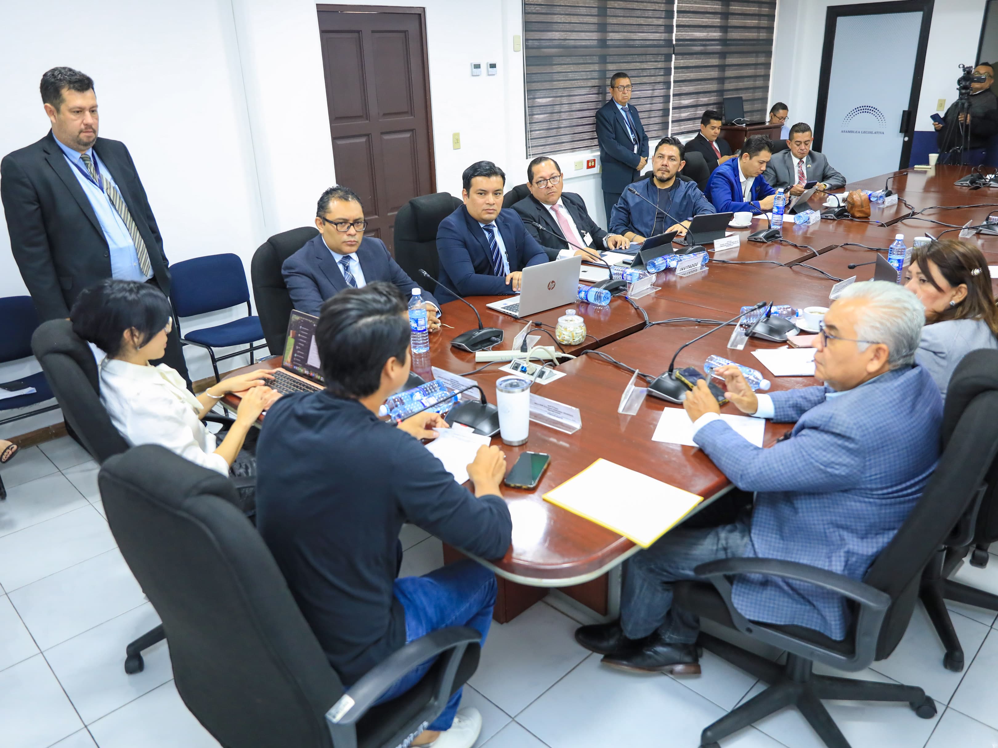 Acompañan iniciativas para ratificar préstamos suscritos para Surf City I y desarrollo de infraestructura de datos Acompañan iniciativas para ratificar préstamos suscritos para Surf City I y desarrollo de infraestructura de datos