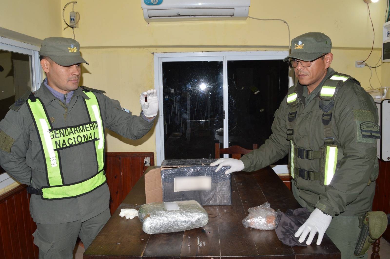 Entrega Vigilada Formosa- Neuquén: Detienen a UN Hombre Que Recibió una Encomienda con Estupefaciente y al Ciudadano Que la Envió