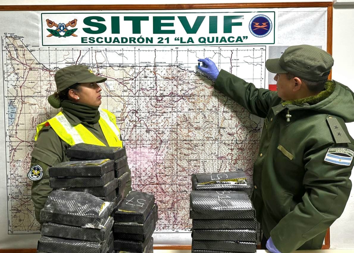 Jujuy: Gendarmes Incautan Más de 64 Kilos de Cocaína en el Límite Internacional Fronterizo con Bolivia