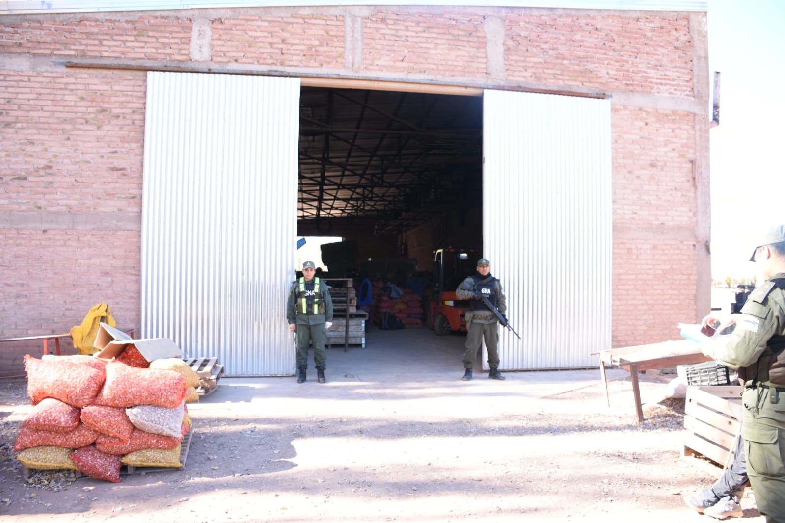 En Malargüe Allanaron Dos Fincas y en Uspallata Secuestraron Mercadería de Contrabando