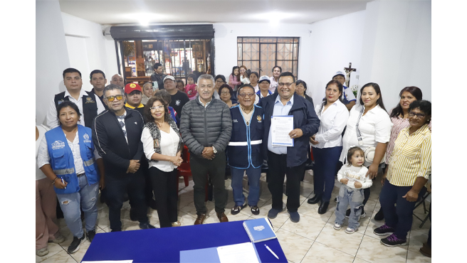 Nueva Junta Directiva jura compromiso con su comunidad