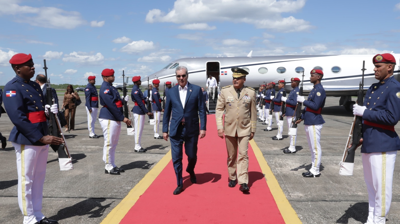 REPÚBLICA DOMINICANA: Presidente Abinader Retorna al País Tras Reunión Bilateral con Marco Rubio en Washington