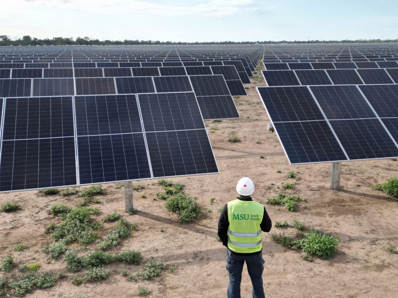 Resolución ENRE Nº 648/2025 sobre solicitud de acceso a la capacidad de transporte de energía eléctrica en Chaco