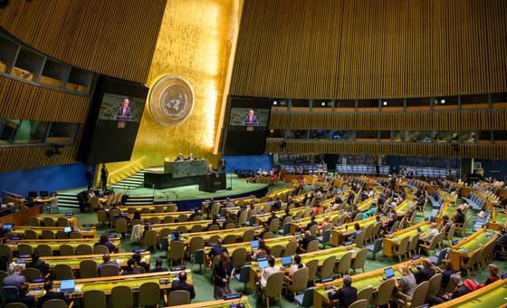 Asamblea General adopta resolución que respalda la solución de dos Estados