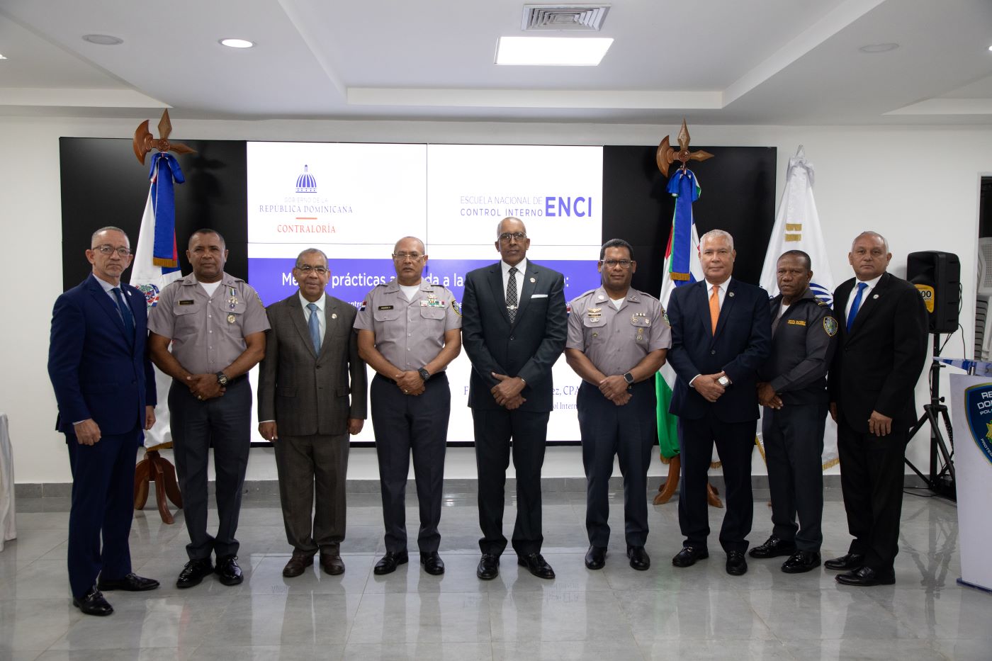 Contraloría General y Policía Nacional impulsan prácticas de auditoría y control interno mediante taller