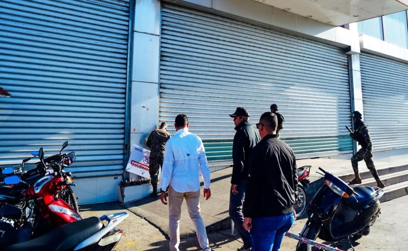 MIVED detiene operaciones de varias naves y plazas comerciales en el Gran Santo Domingo por riesgo estructural e incumplimiento de permisos