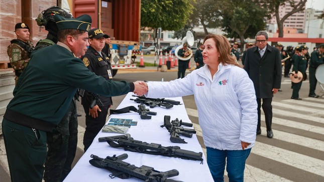 Presidenta del Perú afirma que se da un paso sustancial en la modernización de la Policía Nacional