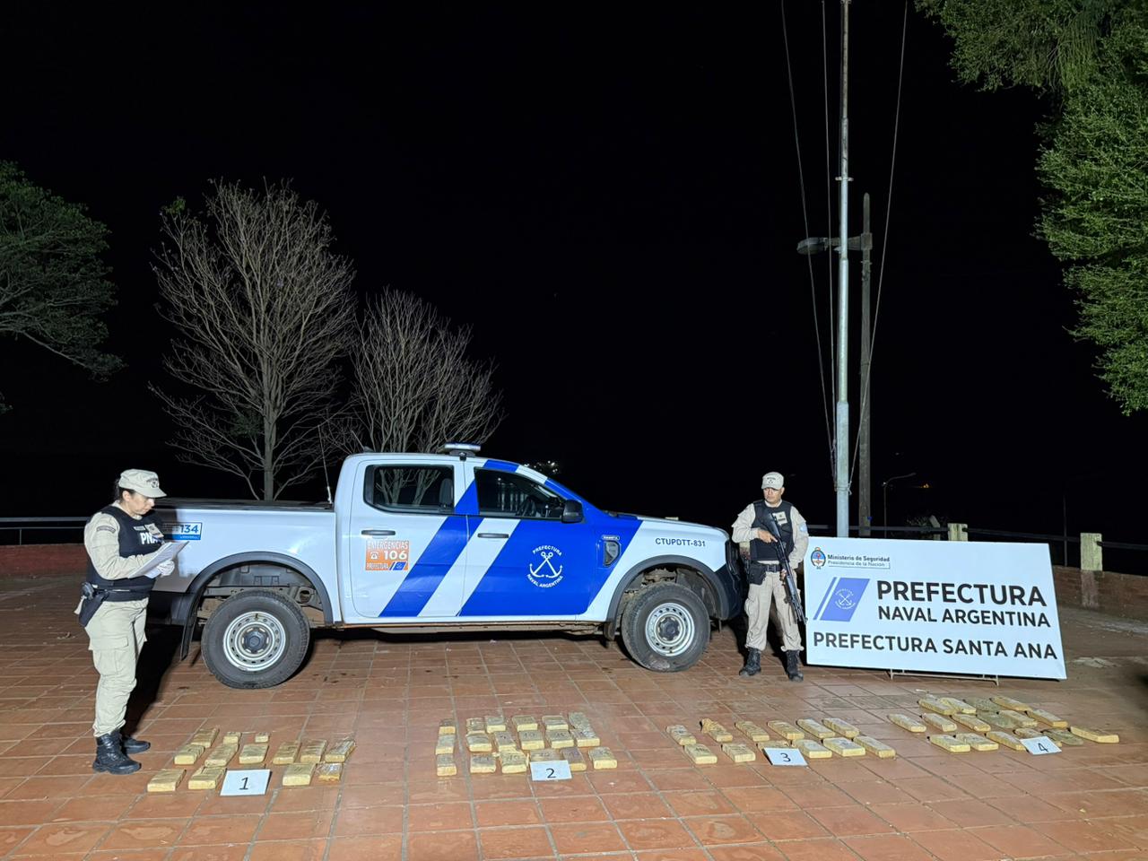 Prefectura Naval Argentina incautó más de 50 kilos de droga en Misiones