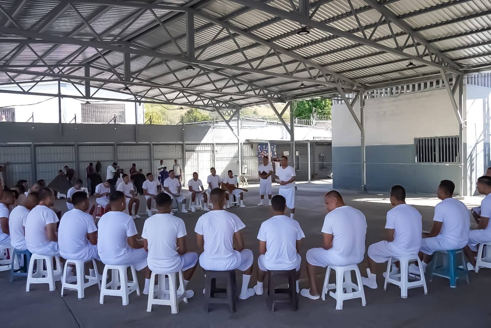 Pleno aprueba fondos para Centros Penales destinados a servicio de alimentación