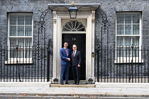 Pedro Sánchez se reúne con el primer ministro británico Keir Starmer en la residencia oficial en Londres