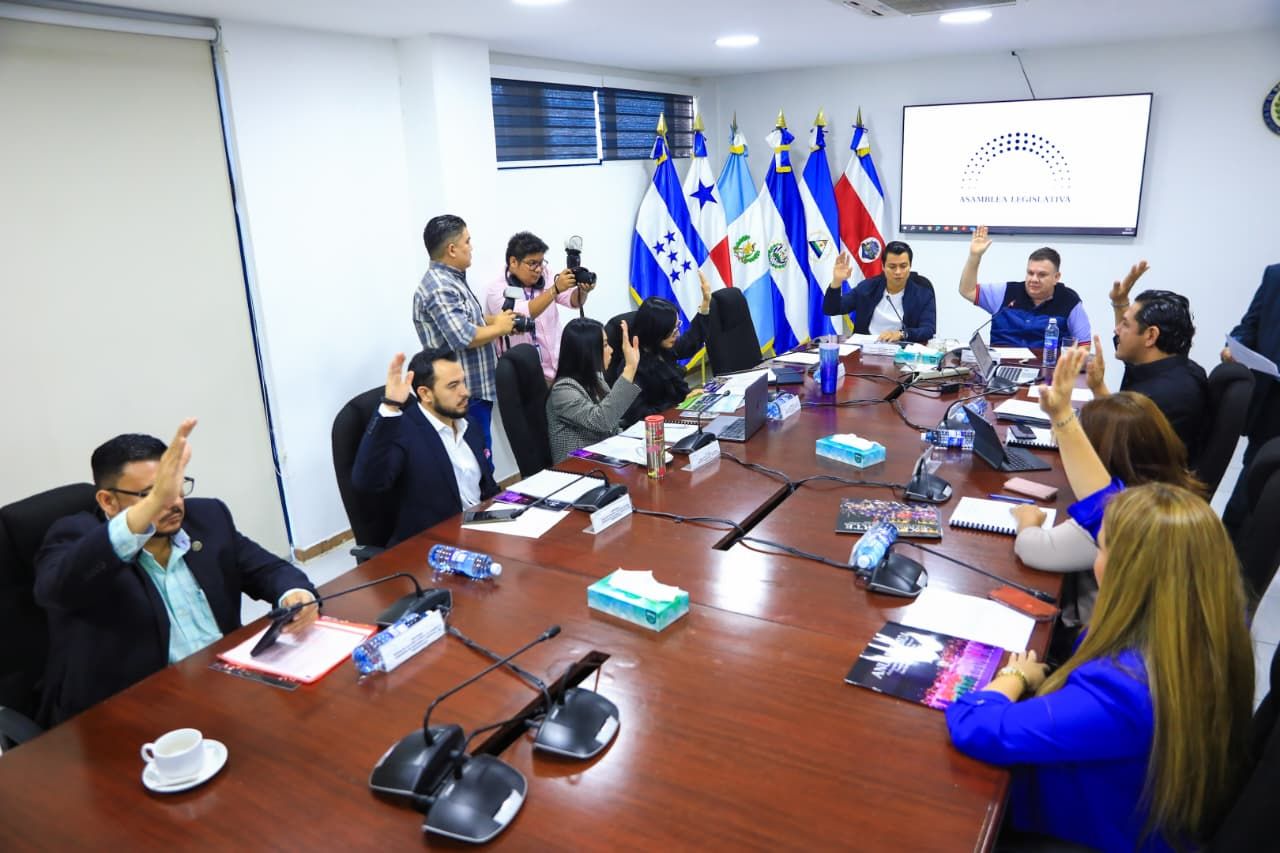 Respalda exoneración de impuestos para donativos a comunidades en Chalatenango