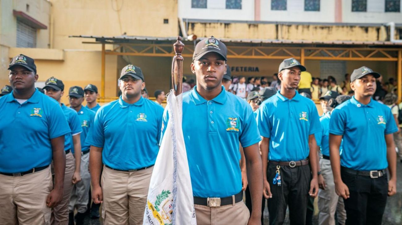 Jóvenes del Capotillo inician entrenamiento para el Servicio Militar Voluntario del MIDE
