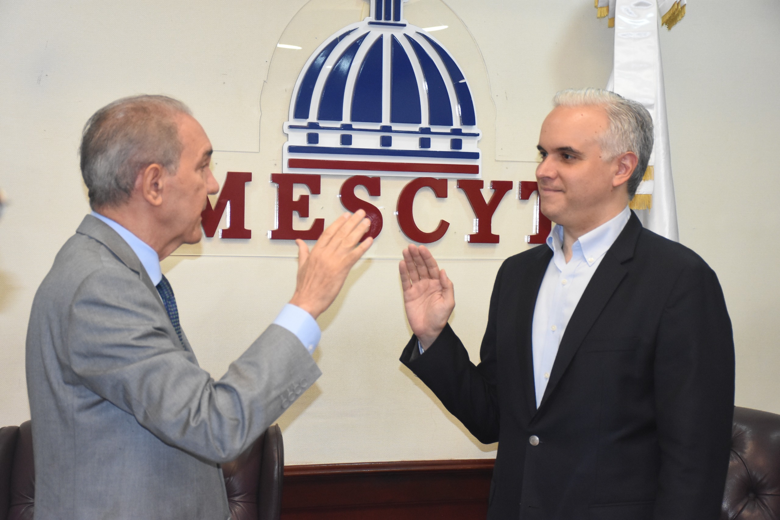 Mescyt eleva a 2,035 el número de científicos de la Carrera Nacional de Investigadores con 463 nuevos ingresos