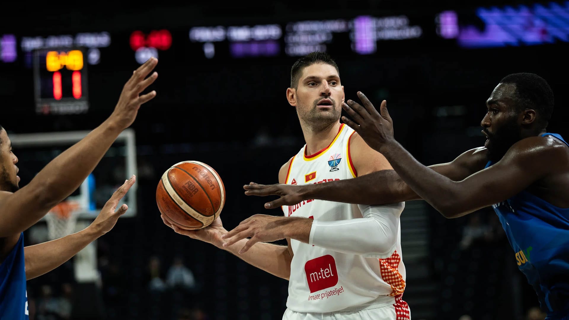 EuroBasket 2025: Gran Bretaña derrota a Montenegro y Sengün lidera a Turquía frente a Serbia