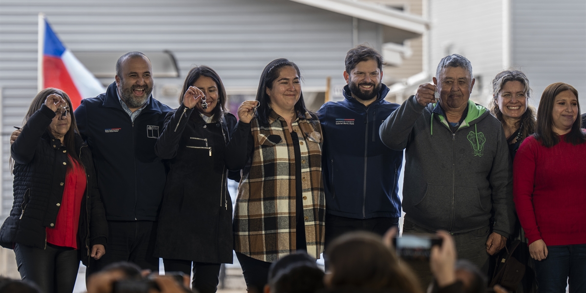 Presidente Boric encabeza entrega de viviendas en Hualqui