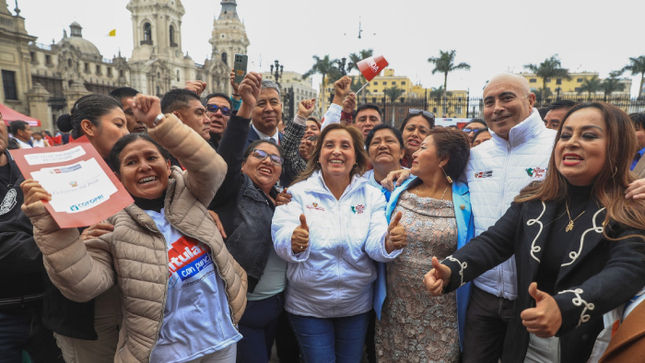 Dina Boluarte entregó título de propiedad 170 000 y reiteró compromiso con la formalización de predios