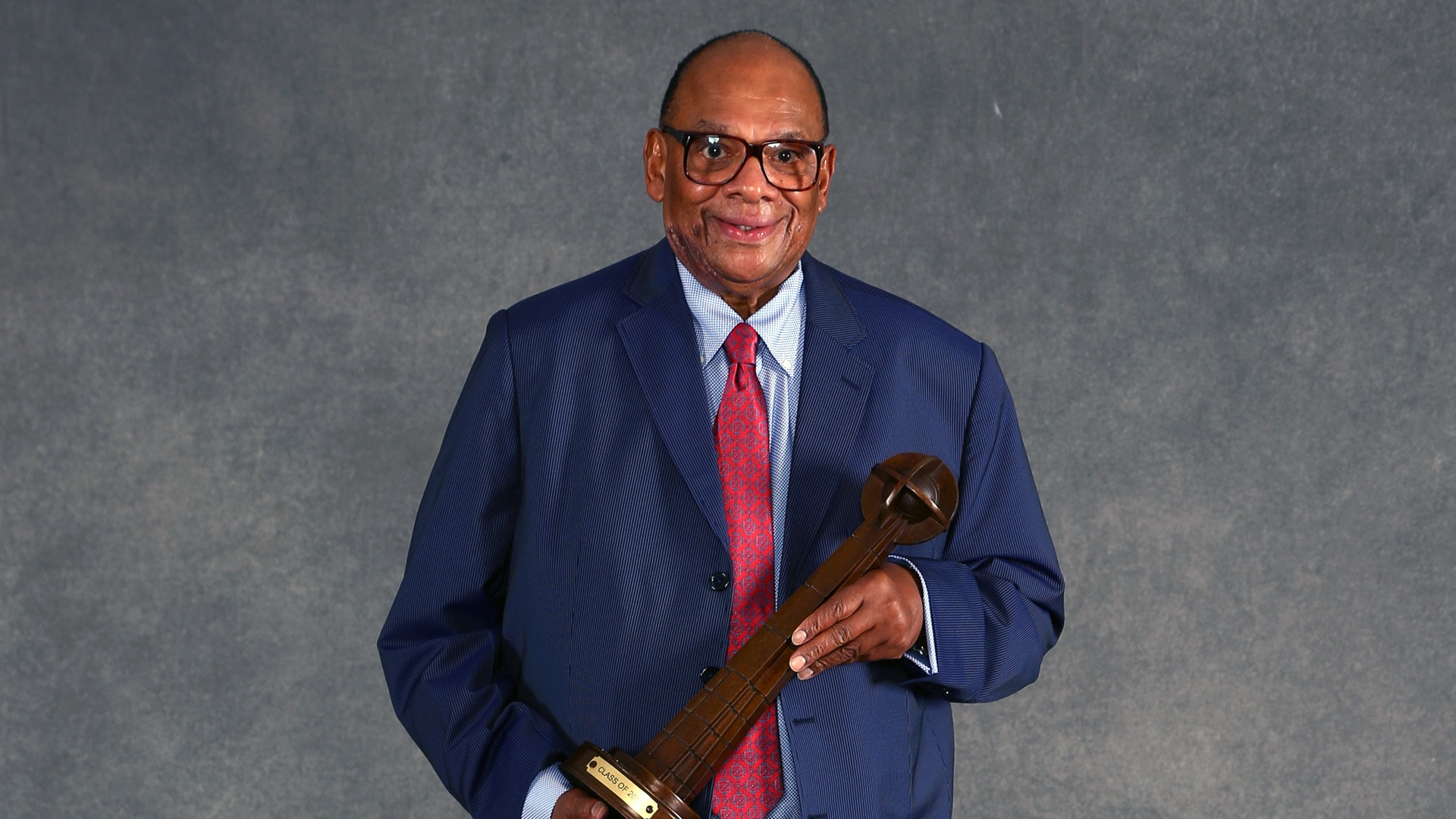 George Raveling, miembro del Salón de la Fama, muere a los 88 años