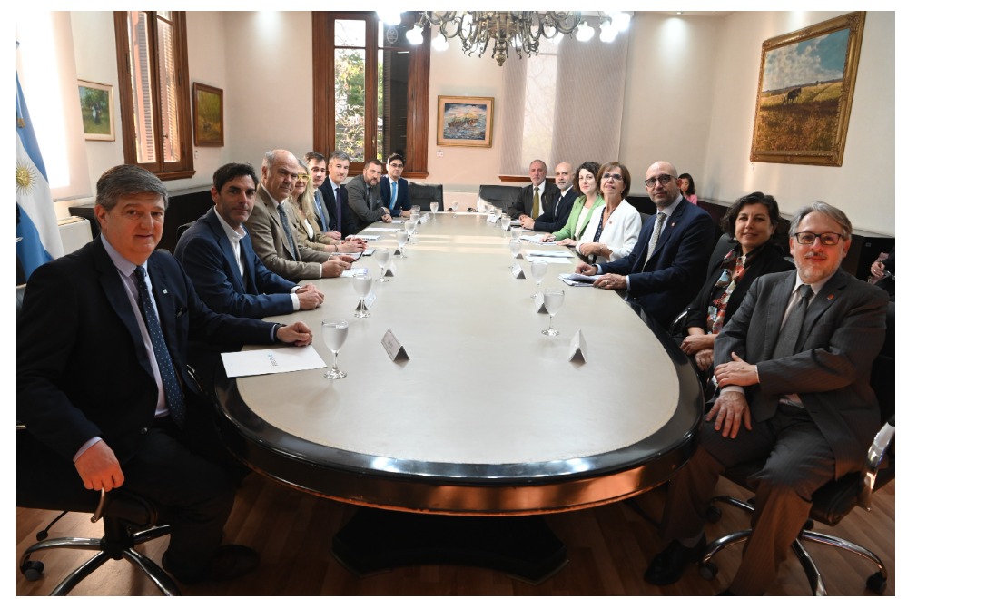 Ministerio de Agricultura recibió a la Directora General de la OMSA y consolidó la cooperación en sanidad animal y comercio seguro