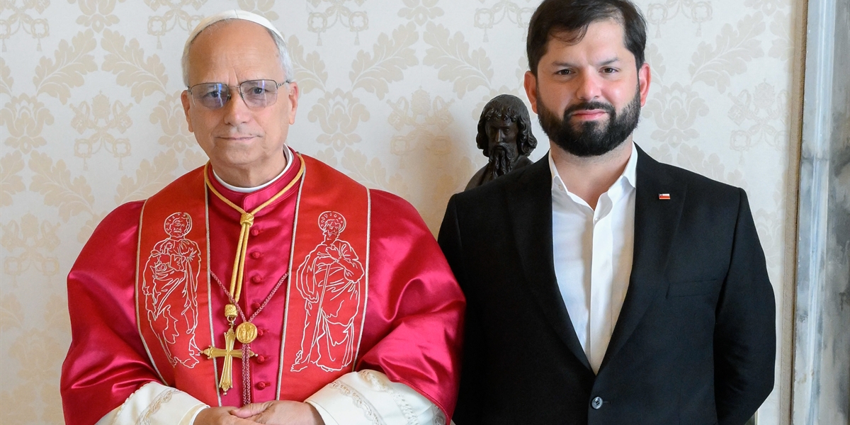 Gabriel Boric se reúne con el Papa León XIV en la Ciudad del Vaticano