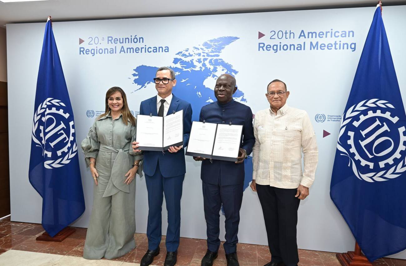 República Dominicana entrega a la OIT instrumento de ratificación del Convenio 156 sobre trabajadores con responsabilidades familiares