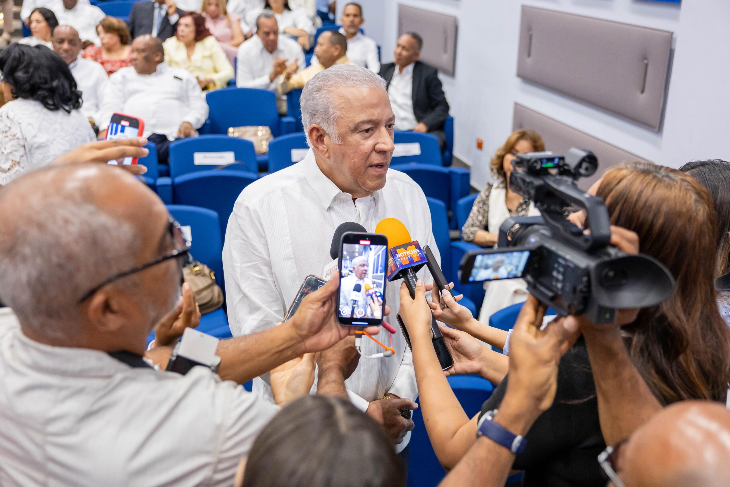 Andrés Bautista reitera que el presidente combate la corrupción y no permite la impunidad